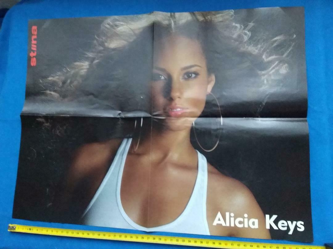Estonian Magazine Stiina Foldout Poster With Alicia Keys